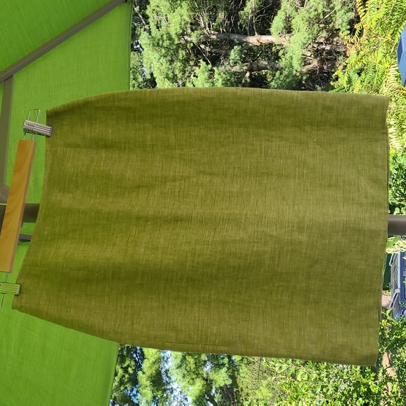 Finity Naturals 100% Linen skirt, size 4 - Picture 1 of 9